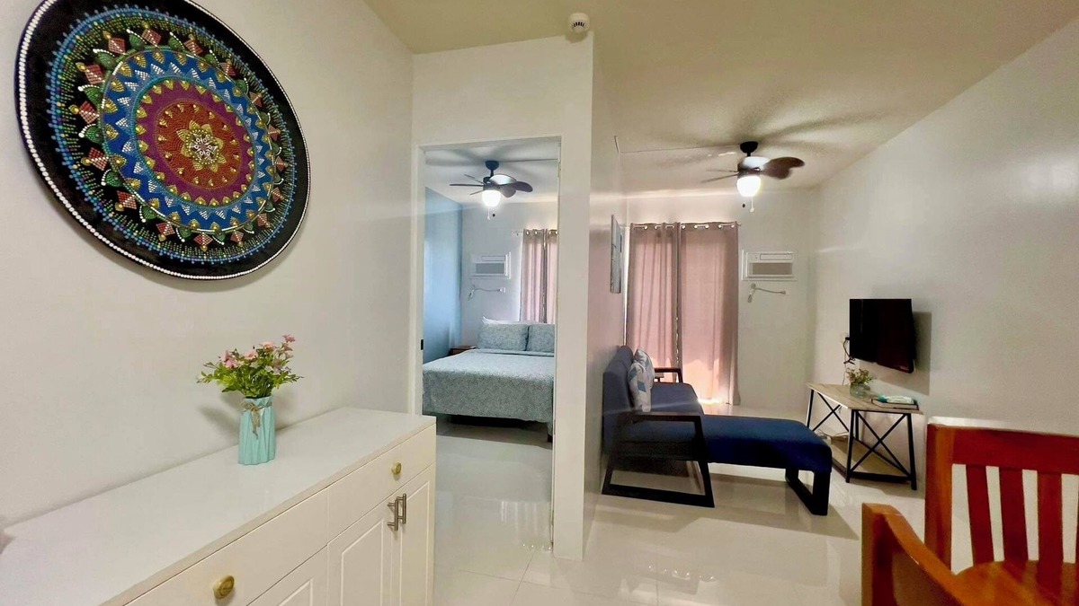 Puerto Princesa City Centre Condo | Bright Minimalist Condo with Netflix