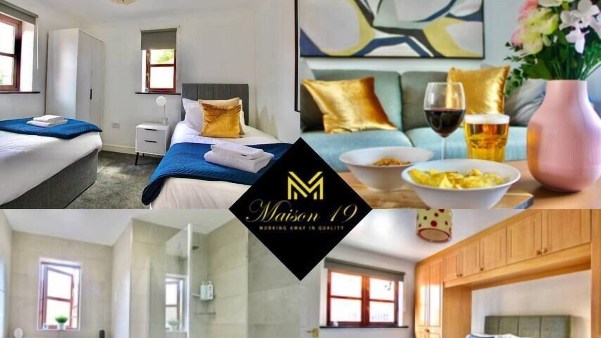 Milton Keynes House | Bright, modern and luxurious house in Milton Keynes with free, private parking.