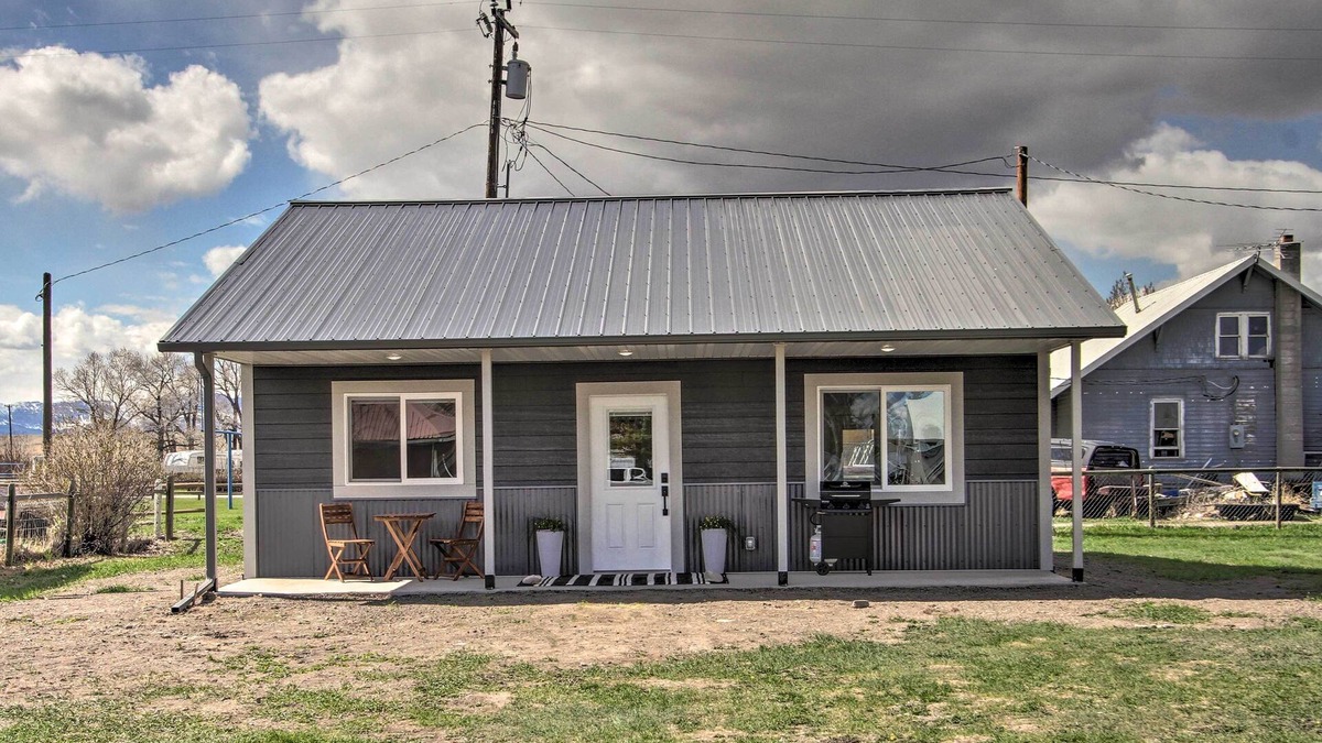 Augusta House | Bright + Modern Augusta Home - Walk to Town!