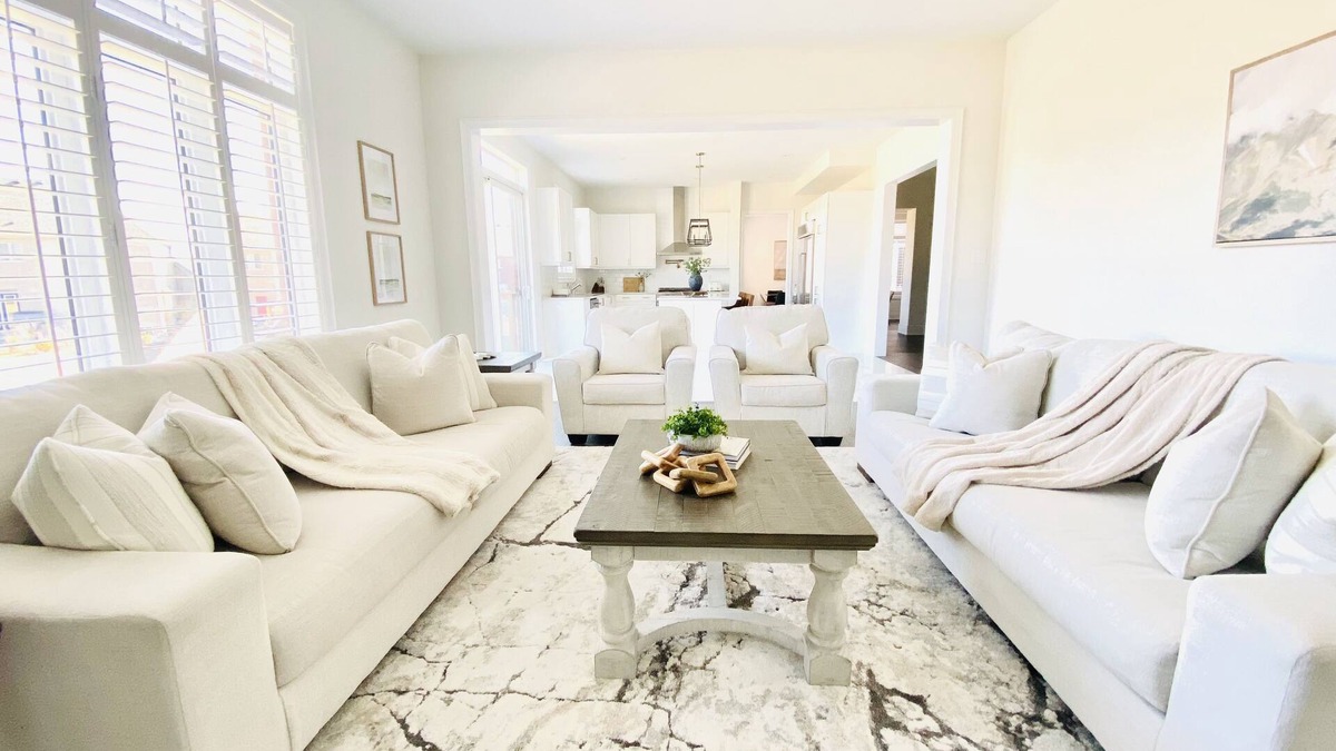 Springwater House | Bright, modern, spacious home with fireplace, near gorgeous lakes & skiing
