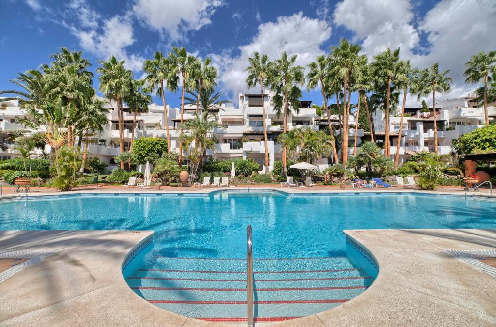 Golden Mile Apartment | BRIGHT NEW APARTMENT IN PUENTE ROMANO