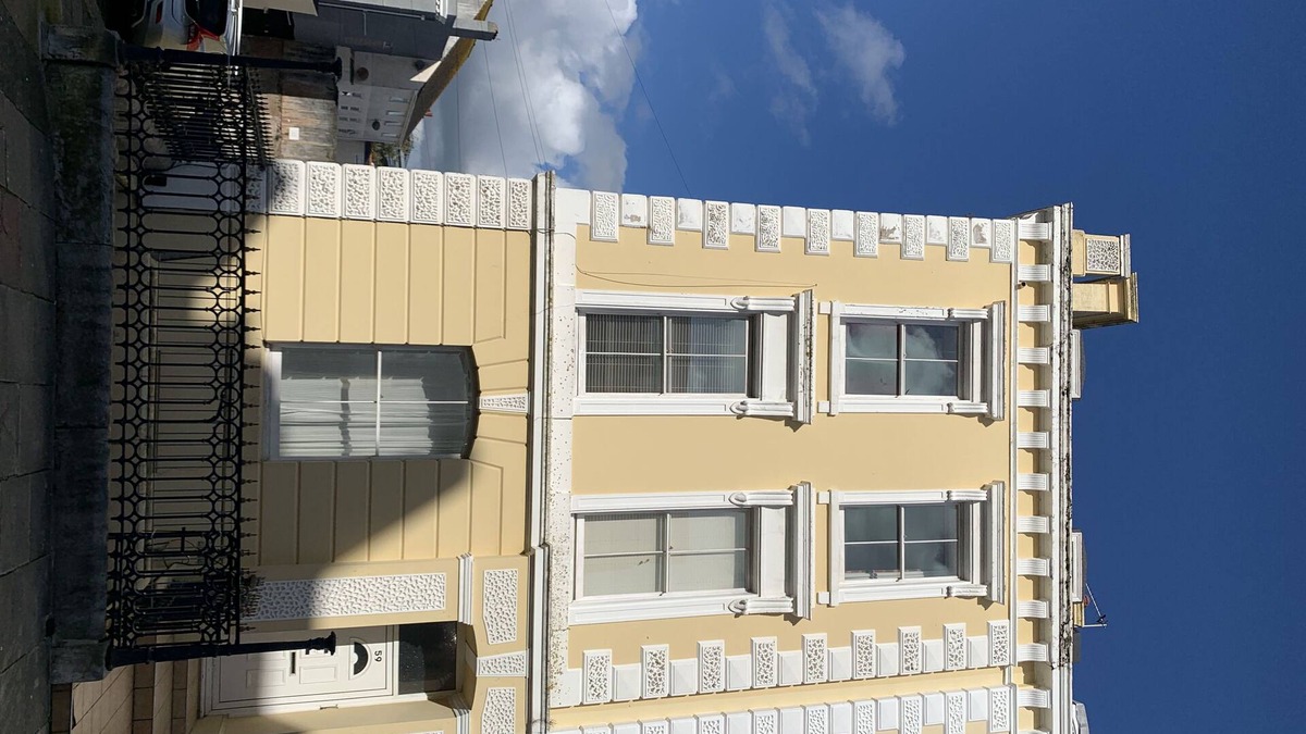 Barbican Apartment | Bright Newly Refurbished Hoe Hideaway (Professionally Cleaned/Sanitised)