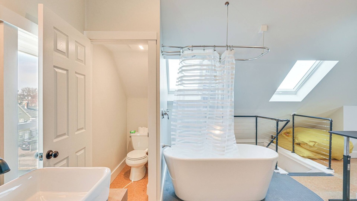 Watertown House | Bright & Pet-Friendly Home: 1.5 Mi to Harvard Square, Allston, Brighton