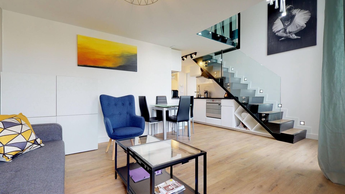 Tonkin Nord Apartment | Bright & quiet 2BR apt. with 2 bathrooms & garage
