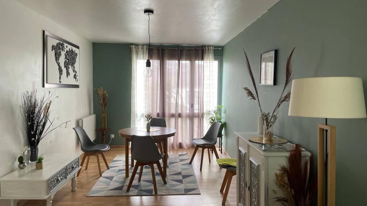Saint-Hilaire-Saint-Florent House | Bright, quiet house with enclosed garden