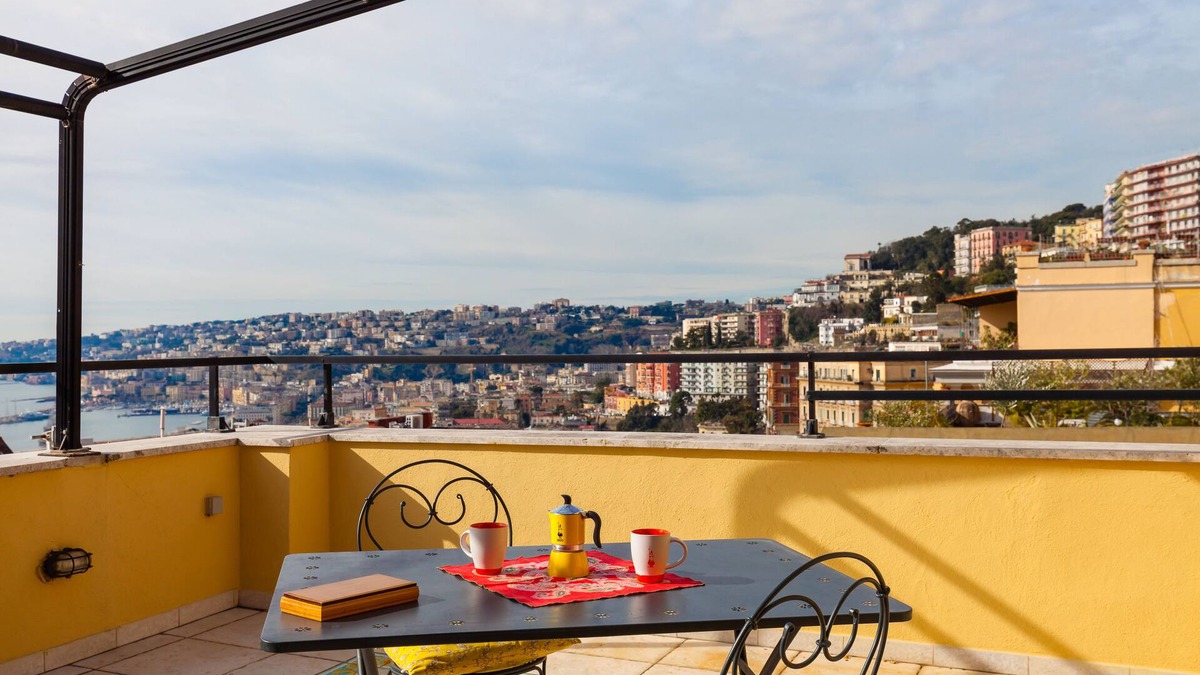 Vittorio Emanuele Apartment | Bright Rooftop Apartment