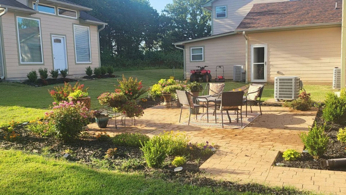 Langston House | Bright & Spacious 2-Bedroom Premier Bungalow at Ballards by The Lake