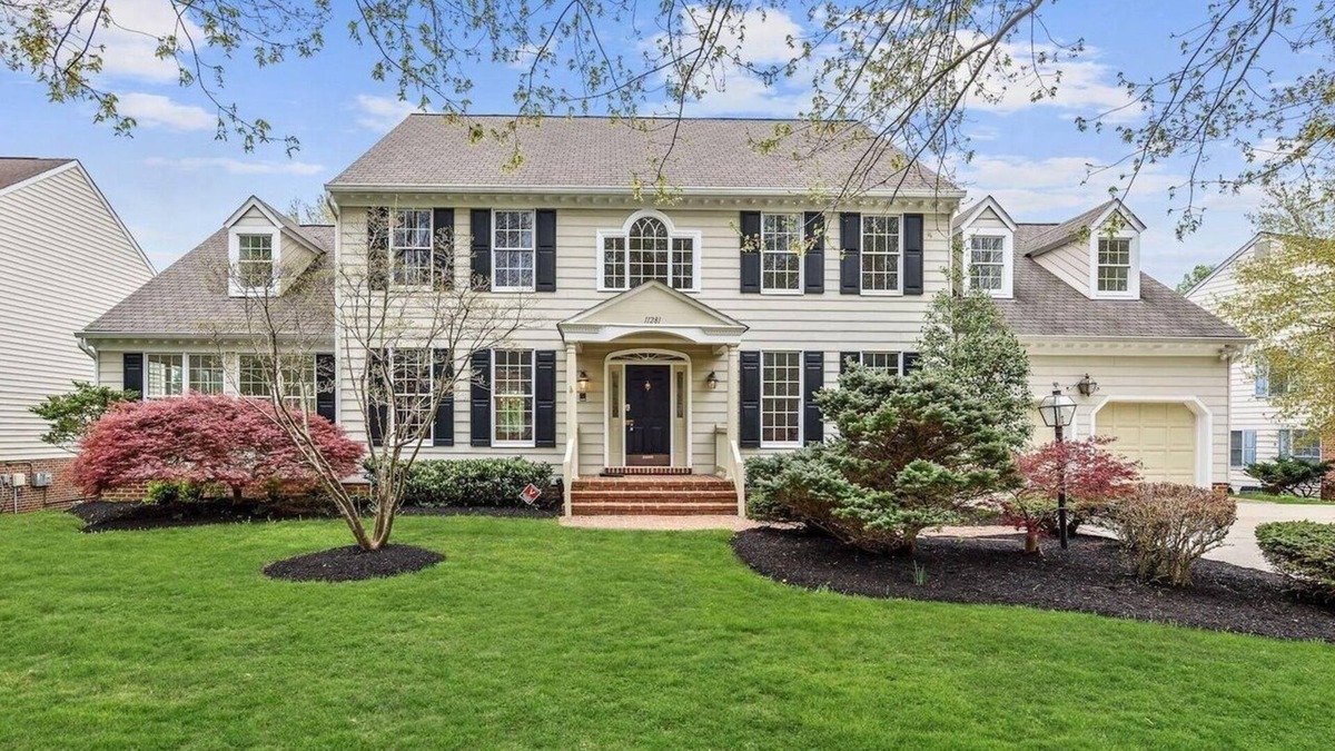 Harper's Choice House | Bright spacious 5 bedroom home, Easy Access DC/Baltimore/Annapolis