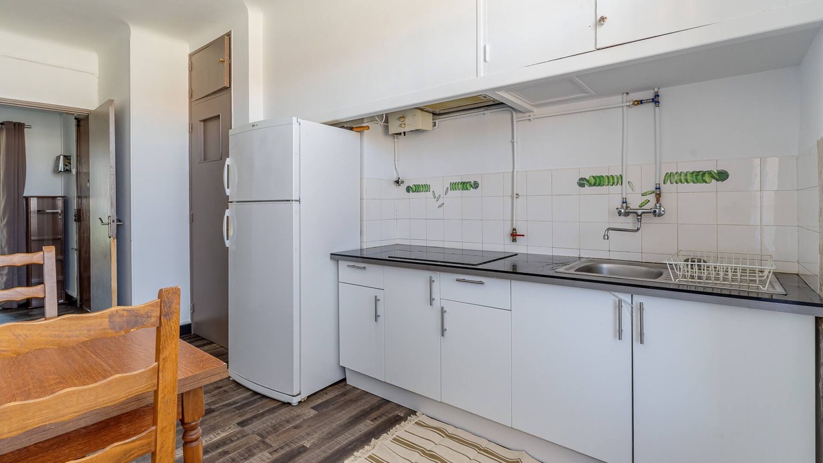 Blancarde Apartment | Bright, spacious apartment, not overlooked and close to all amenities.