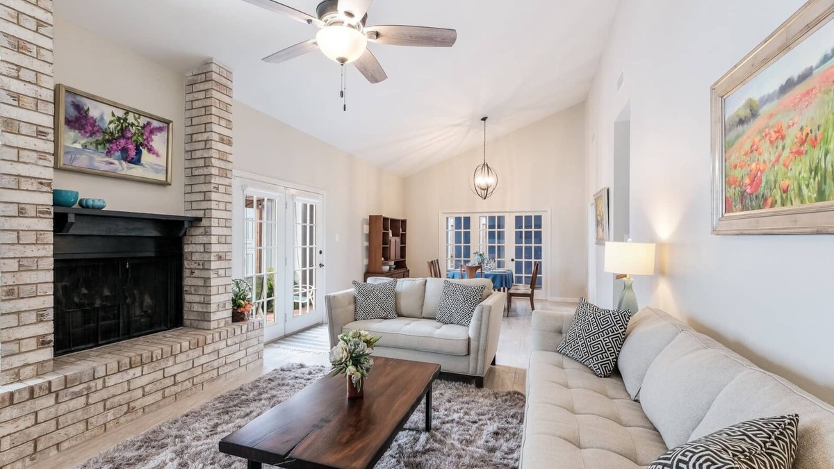 Medical Center District House | Bright Spacious Comfort Medical Center