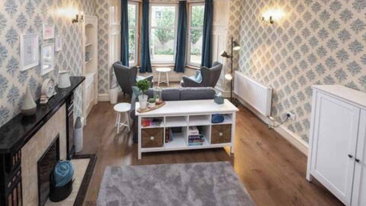 Bonnington Apartment | Bright, spacious Edinburgh City Centre Apartment