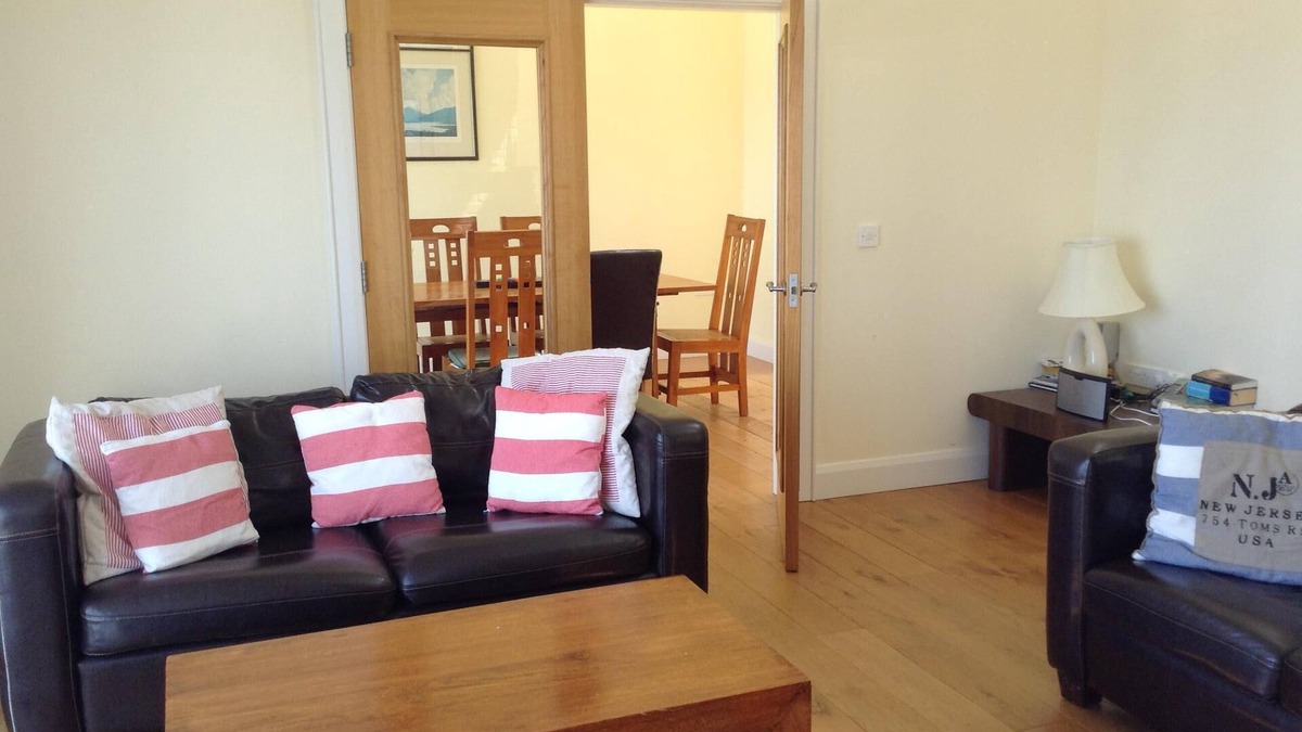 Portstewart House | Bright spacious house with sea views and balcony. Golf, Surfing, Walks, Scenery.