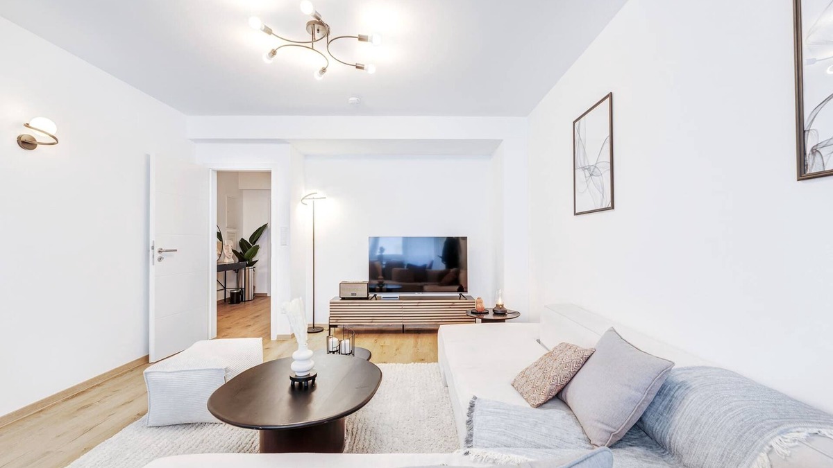 Gare Apartment | Bright & Stylish 2BR Apt in City Center