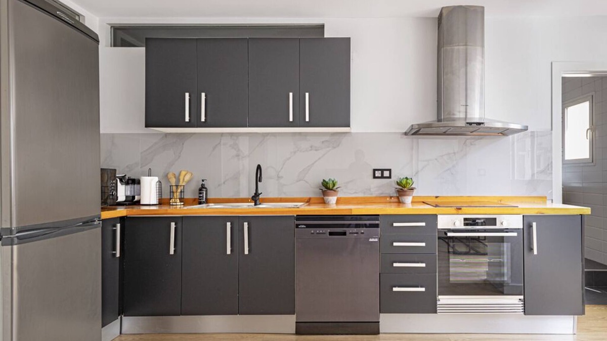 Eixample Apartment | Bright & Stylish Apartment in the Heart of Ruzafa