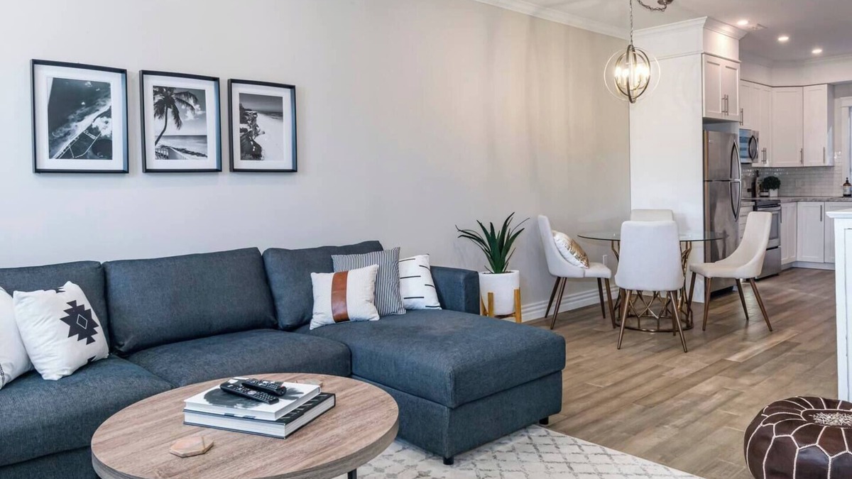 Waterford Valley House | Bright, Stylish Townhouse near Downtown w/Parking