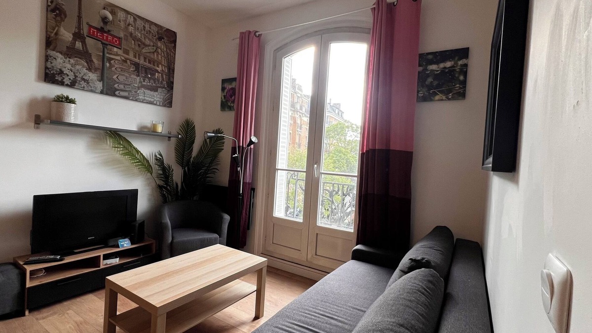 Vincennes Apartment | bright three-room apartment next to Paris