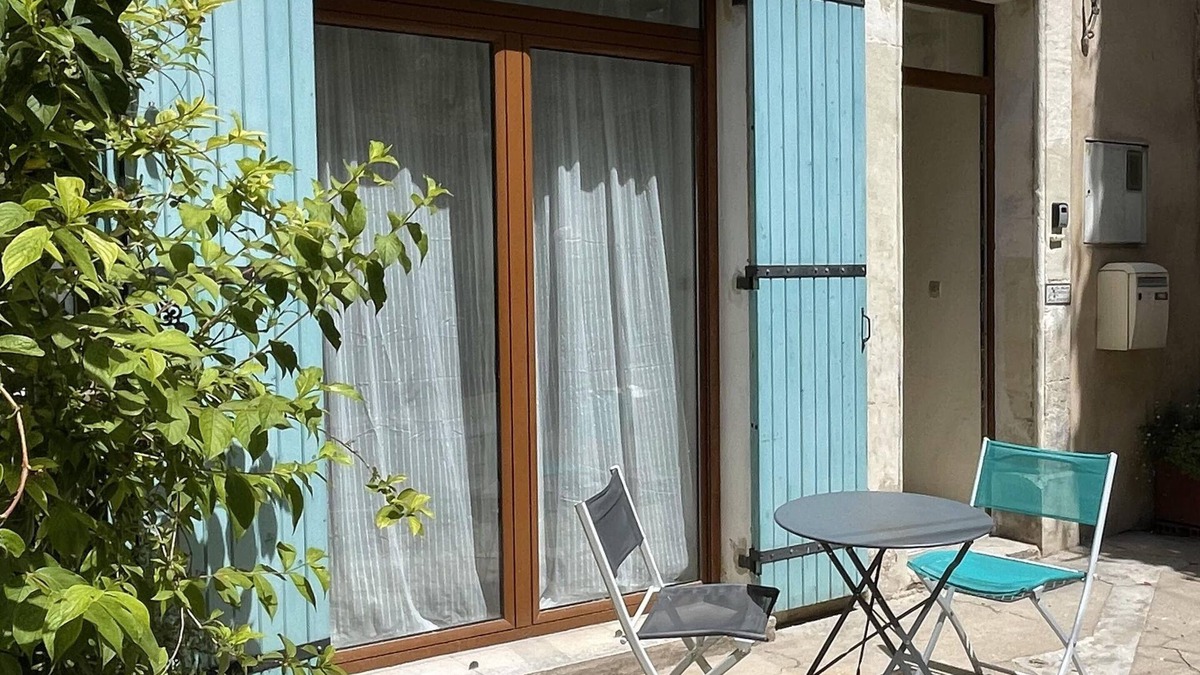 Bonnieux House | Bright town house