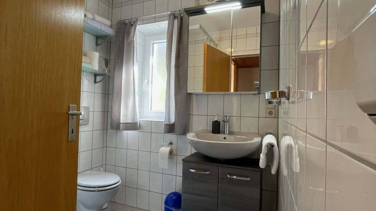 Neunkirchen Apartment | Bright vacation apartment on the first floor - Haus am Berg