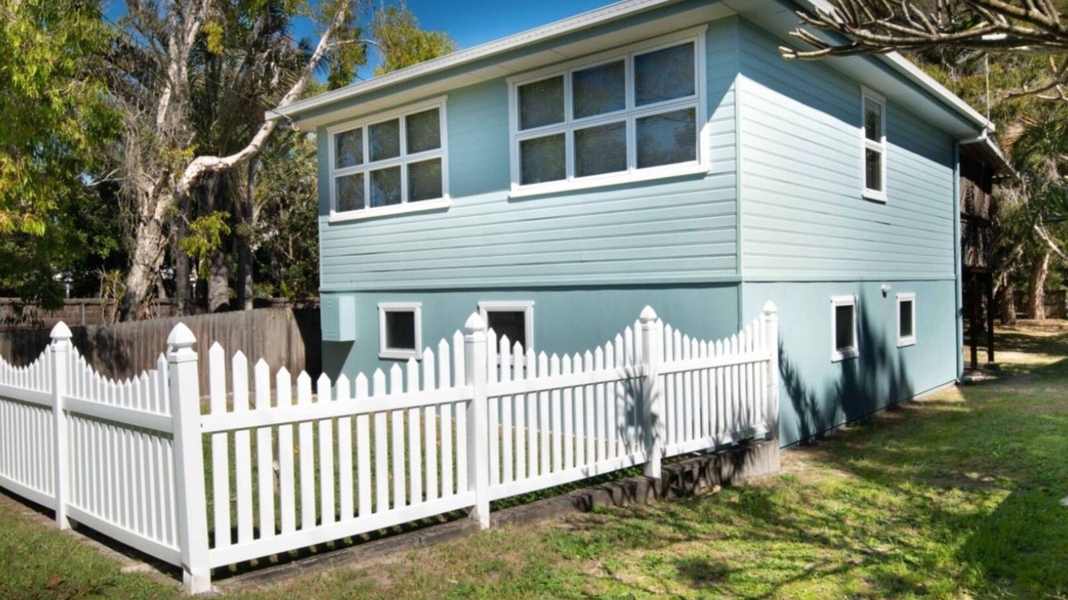 New Brighton House | BRIGHTON BREEZY-LISTEN TO THE SURF