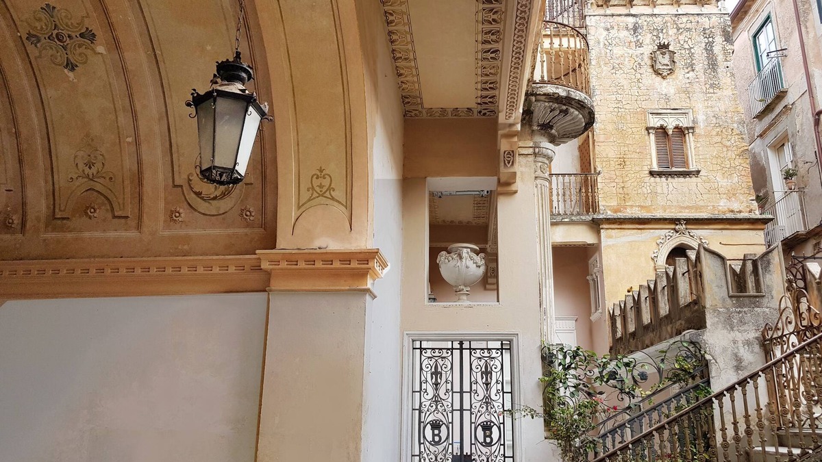 Tropea Apartment | Brigitte, centre, 5 minutes walk to the beach, 10 minutes walk trainstation.