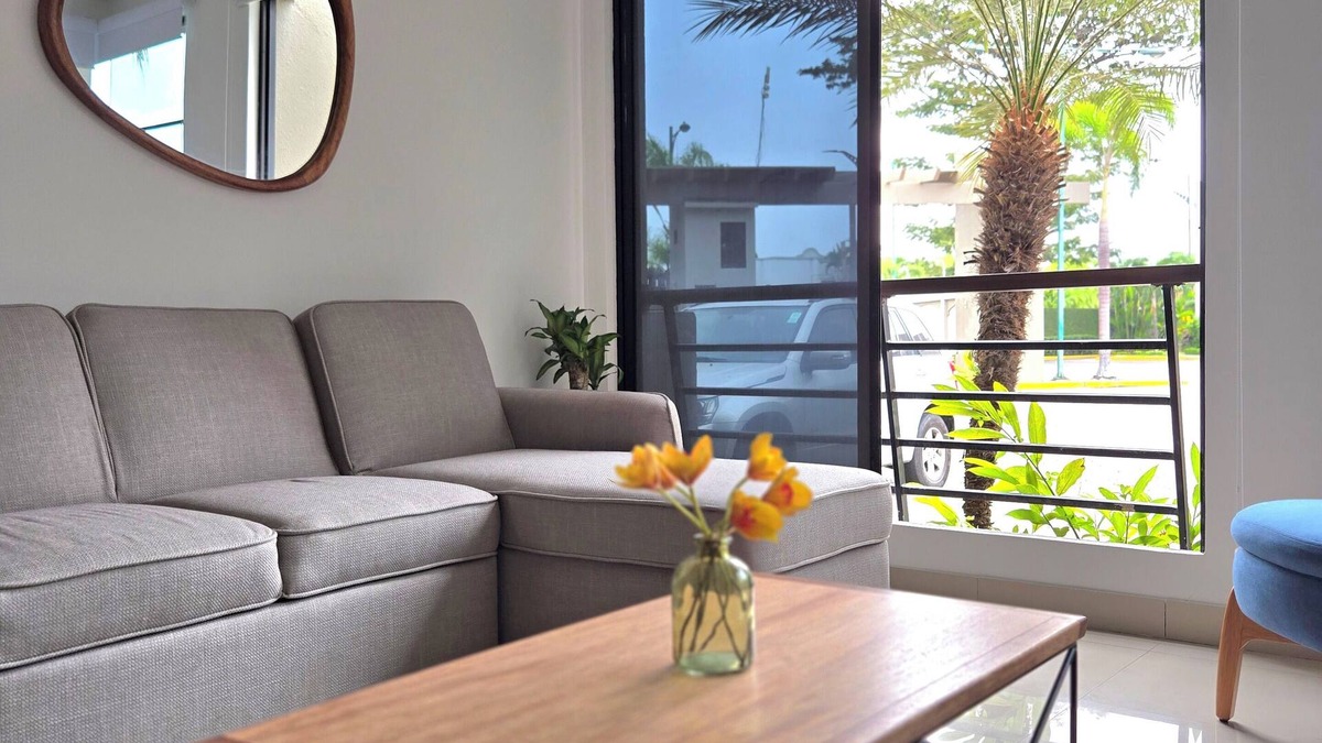 Samborondon Apartment | BRILLANTE, PISCINIA, SEGURO Samborondón