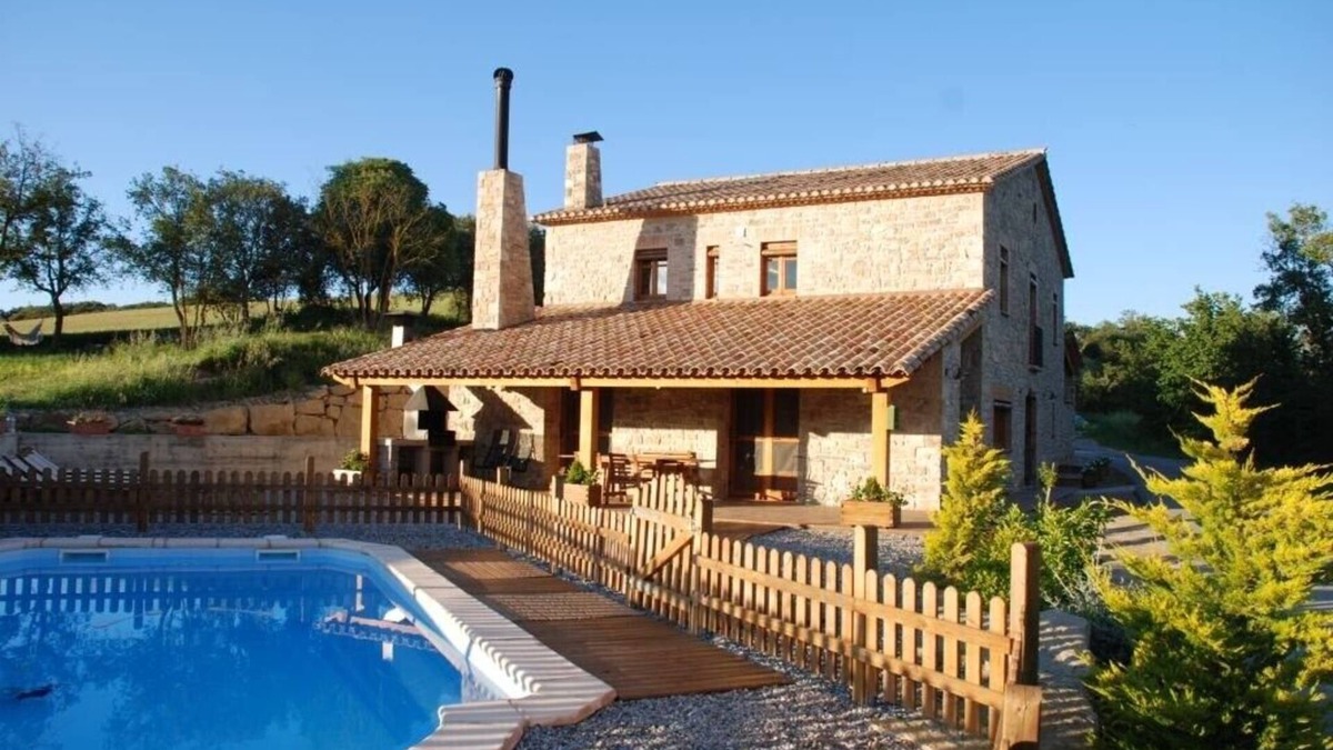 Calaf Villa | Brilliant, Catalan Holiday Home w/Private Pool - 5 bedrooms, 5 bathrooms