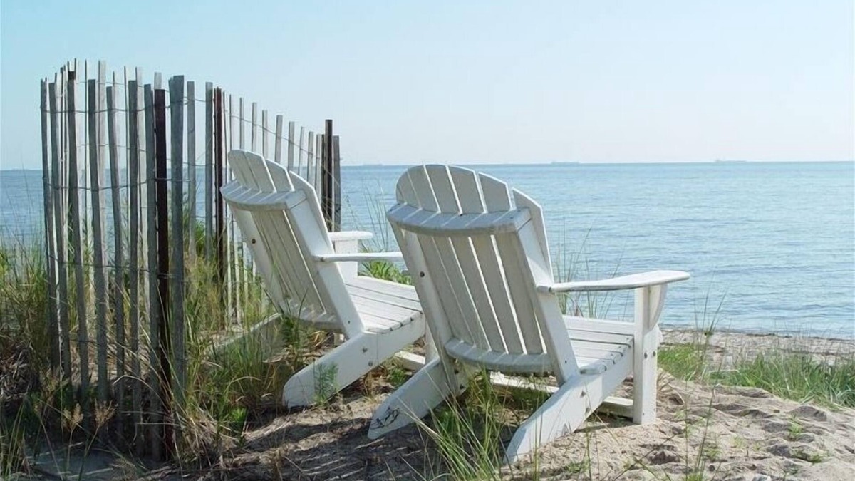 Prime Hook Beach Cottage | Bring the Dog to Our Pet-Friendly Cottage at Prime Hook Beach