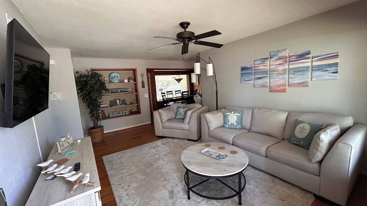 South Daytona House | Bring the family & friends! Cozy, Spacious and 4 miles to the Beach & Speedway!