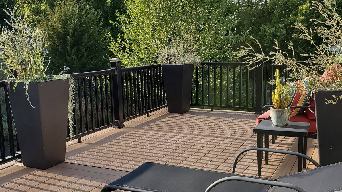 Elko New Market House | Bring your dogs! Fenced 3 bdrm 3 bath house in delightful Elko New Market.