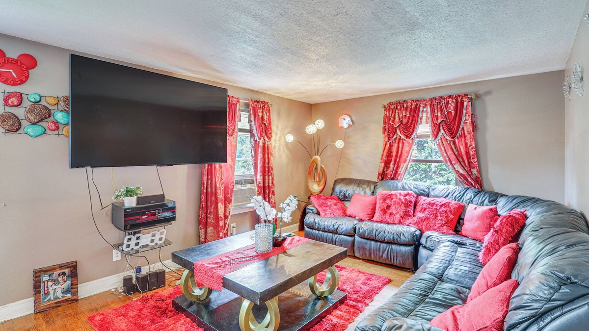 Westfield House | Bring Your Pet & Visit Springfield: Westfield Home