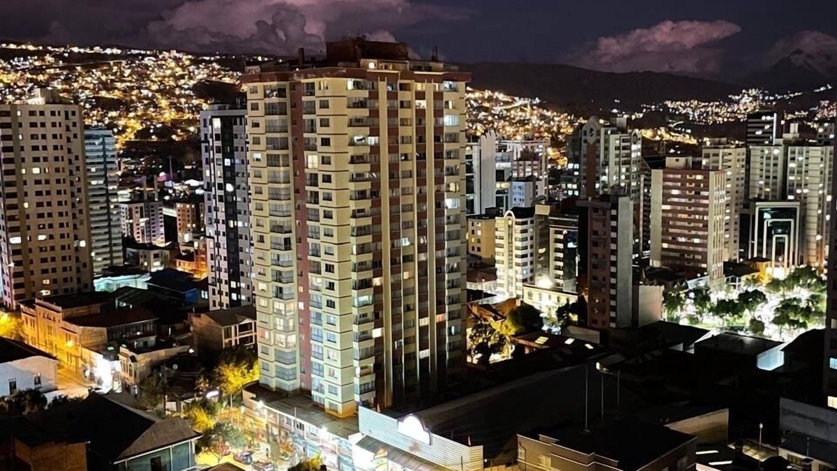 Downtown La Paz Apartment | Brisa del Altiplano, Sopocachi Family Department!