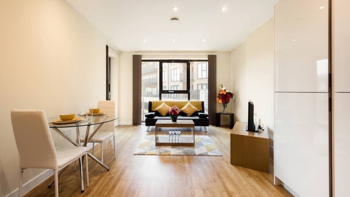 Uxbridge North House | Bristol House Uxbridge
