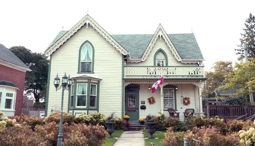 Elmira Bed & Breakfast | Bristows Inn