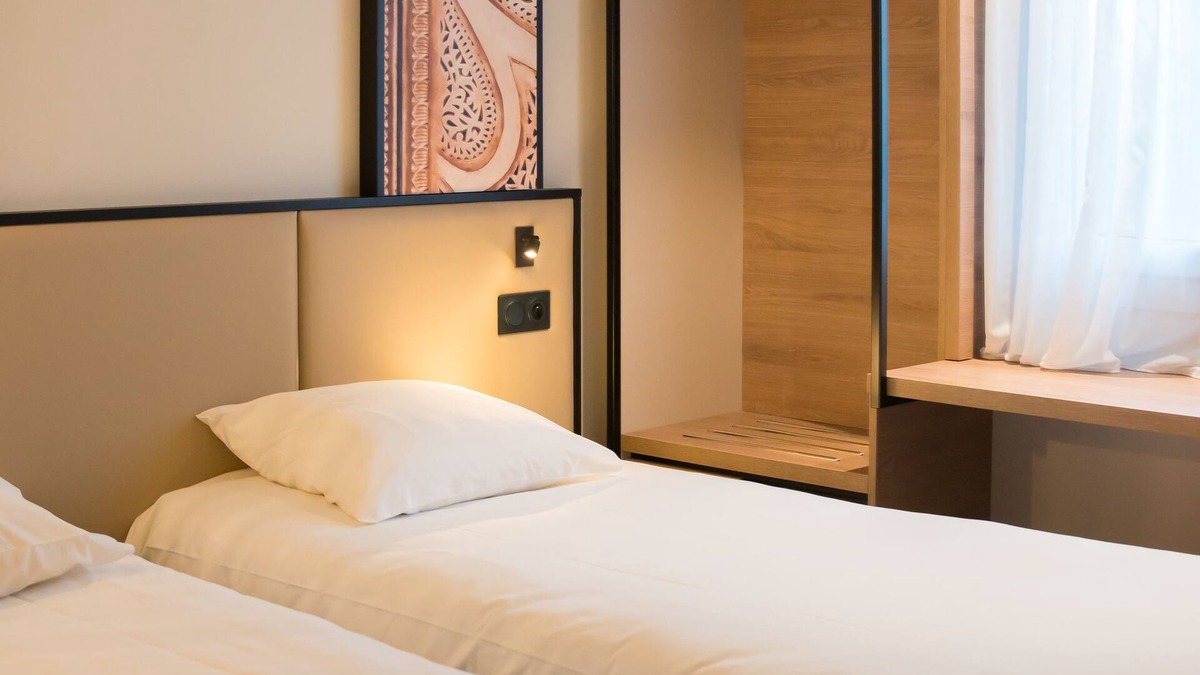 Le Relecq-Kerhuon Hotel | Brit Hotel Brest Le Relecq Kerhuon