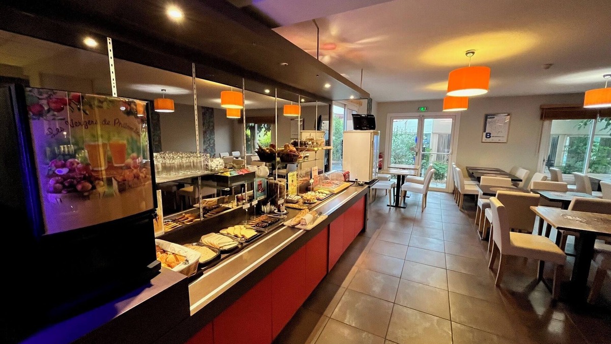 Montauban Hotel | Brit Hotel Confort Montauban