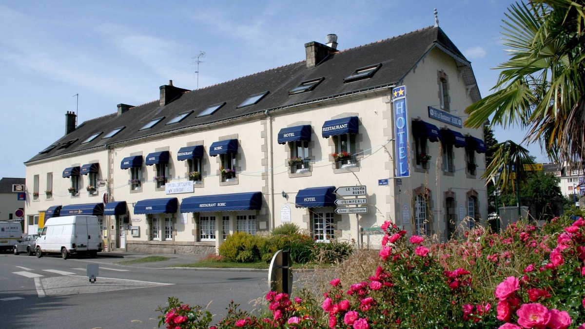 Pontivy Hotel | Brit Hotel Essentiel Pontivy-Robic