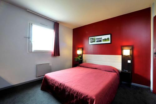Fayet Hotel | Brit Hotel St-Quentin/Nord
