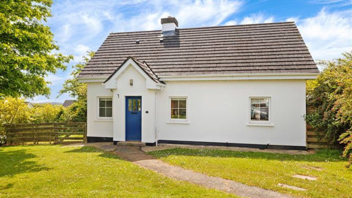 Brittas Bay Ski Chalet | Brittas Bay Holiday Village No 7