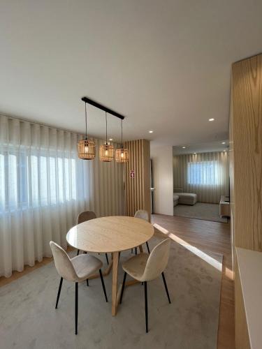 Calendario House | Brittos Home Lovely Stay - Villa Prime in VN de Famalicão Braga