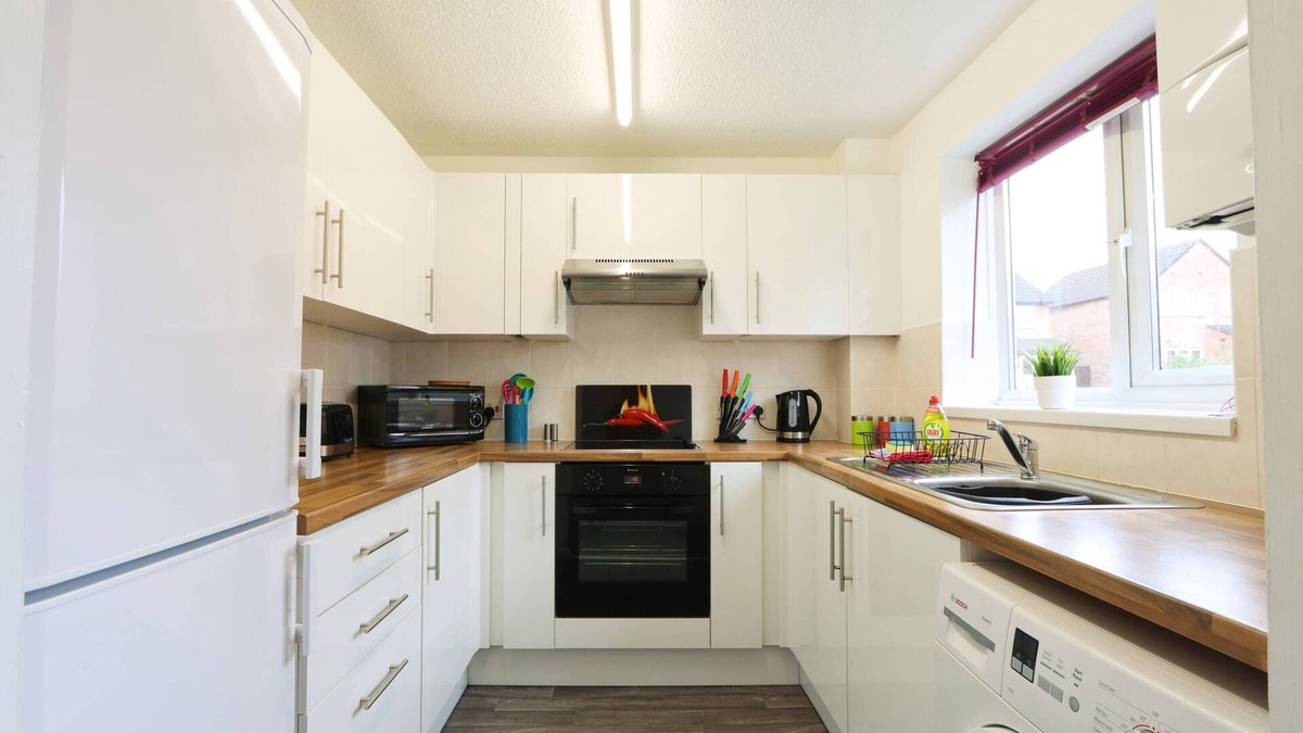 Bradley Stoke House | Broadcroft two bedroom house in North Bristol