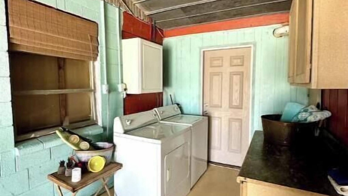 Fulton House | Broadway Beach House!