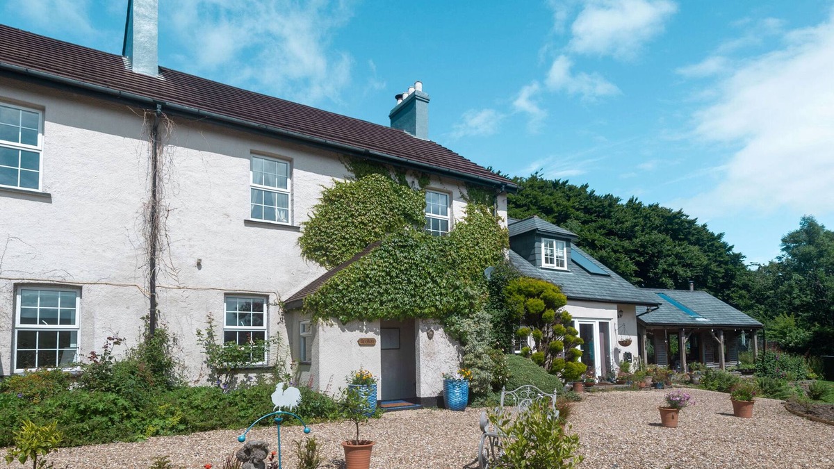 Okehampton Cottage | BROKAN @ FOURWINDS, family friendly, with open fire in Okehampton