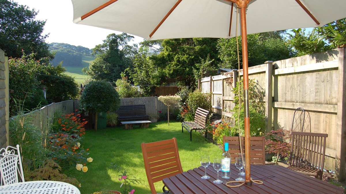Cwrt Cottage | Bronhaul Cottage in Pennal