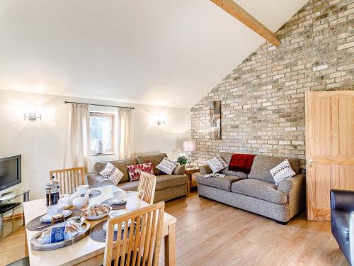 Louth House | Brook House Farm Cottage