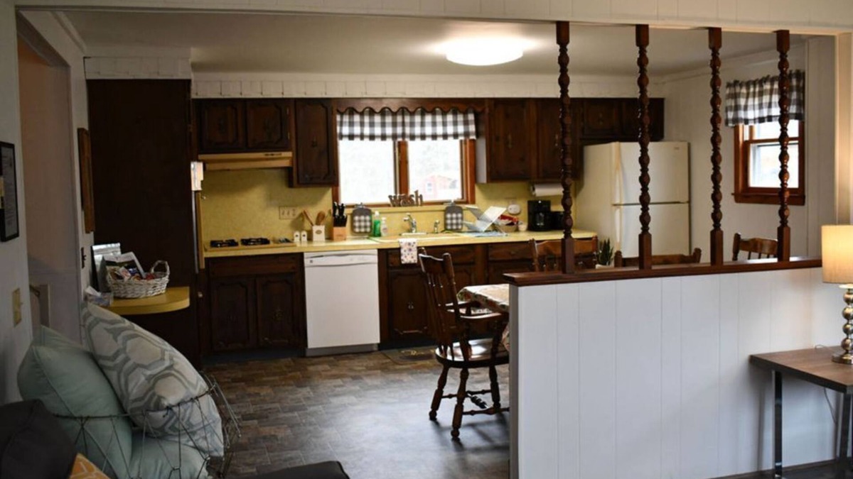 Goshen House | Brook Road Condo