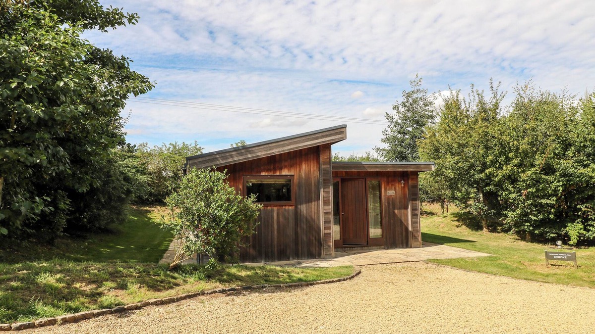 Barnsdale Cottage | BROOKE, pet friendly, with open fire in Exton, Rutland