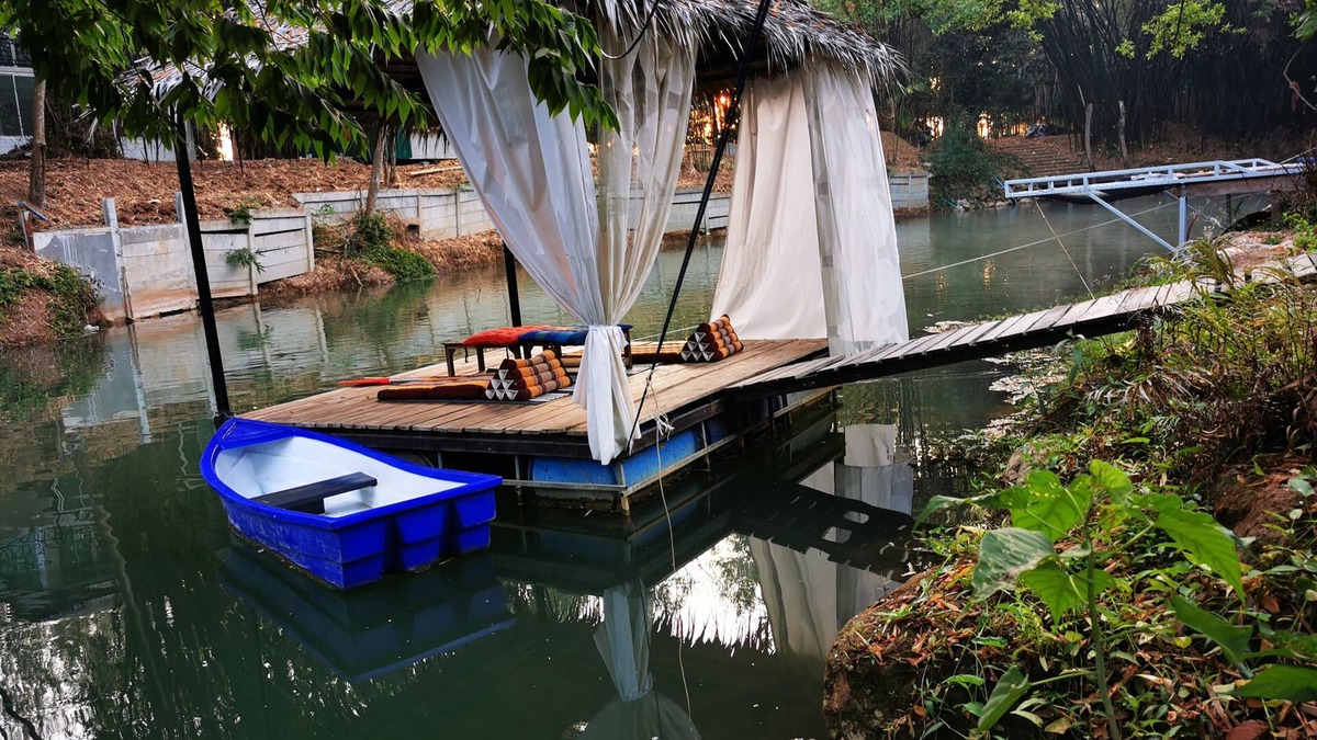 Khanong Phra Villa | Brookhouse at Khaoyai