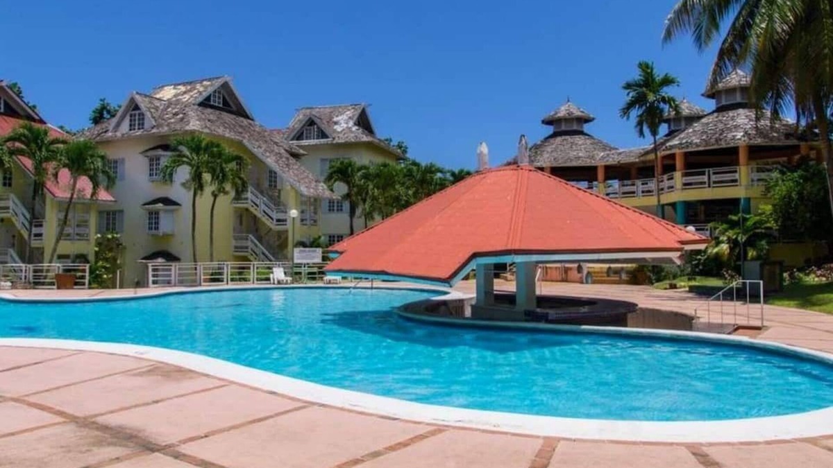 Ocho Rios Resort | Brookside~ Mystic Ridge