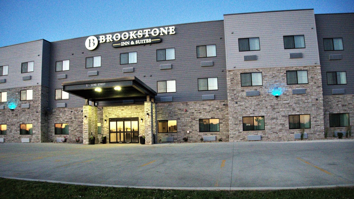 Fort Dodge Hotel | Brookstone Fort Dodge