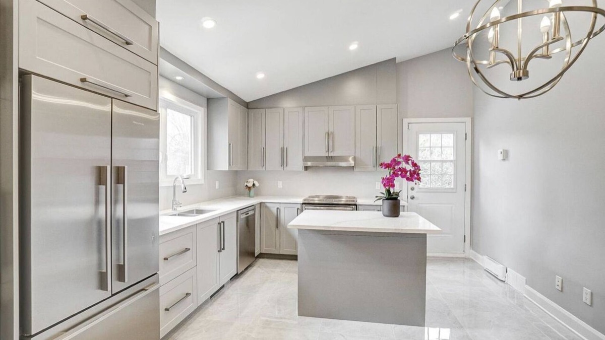 Brossard House | Brossard renovated house